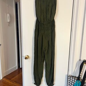 Indah Seychelle Solid Strapless Pleated Jumpsuit